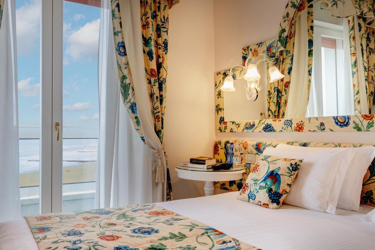 Hotel Cavalieri Palace & Suites Lido di Jesolo Zewnętrze zdjęcie