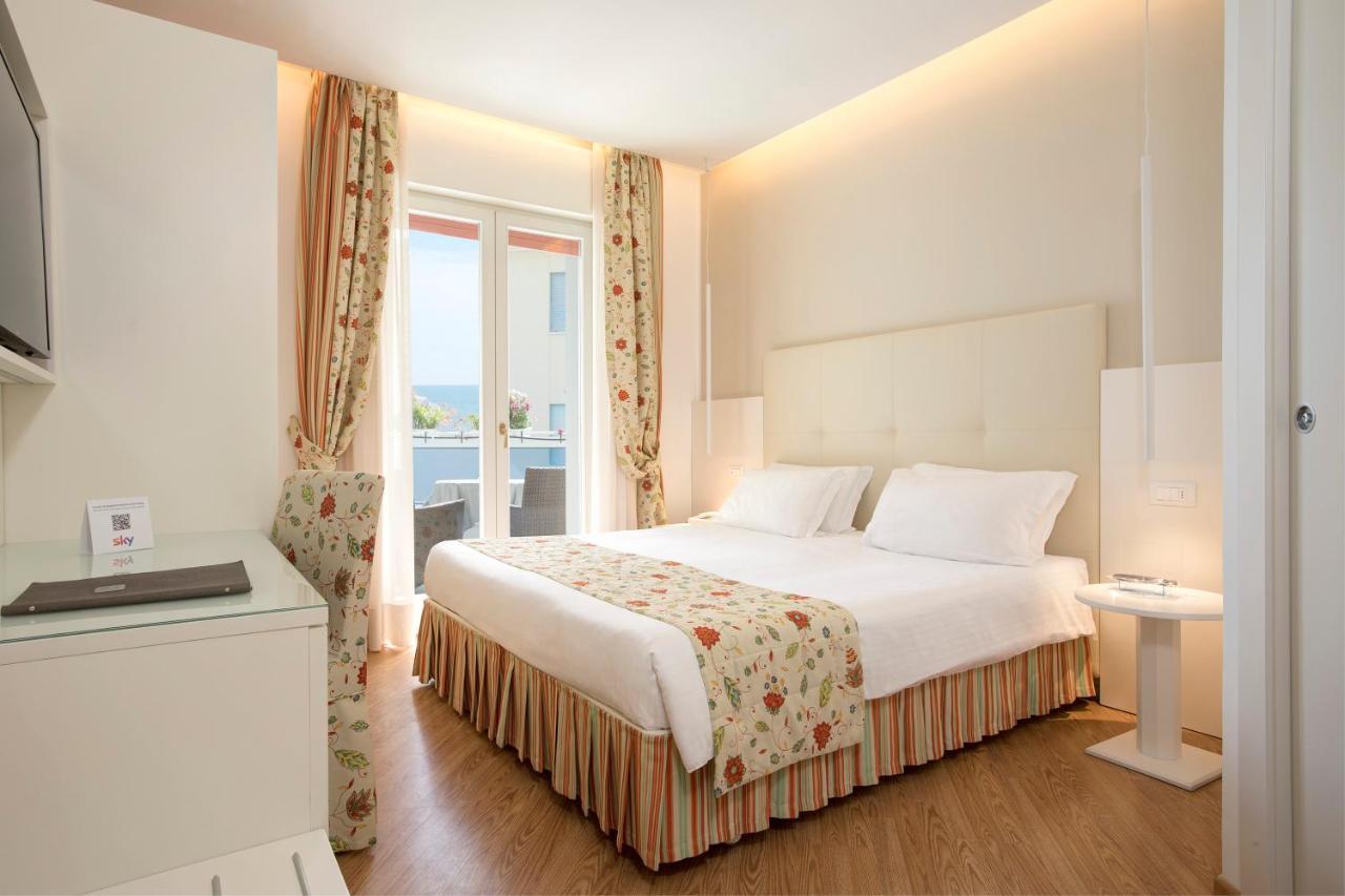 Hotel Cavalieri Palace & Suites Lido di Jesolo Zewnętrze zdjęcie