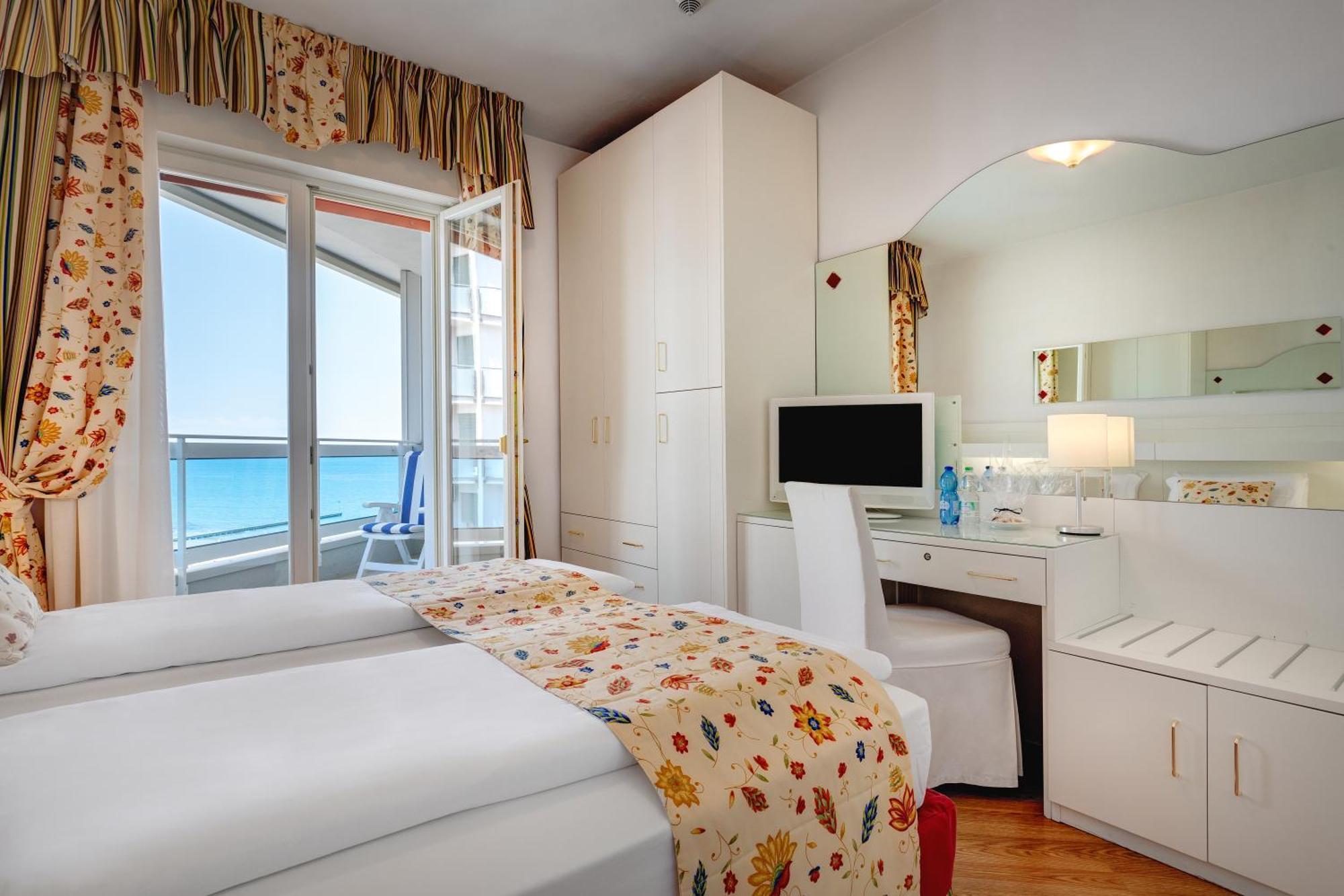 Hotel Cavalieri Palace & Suites Lido di Jesolo Zewnętrze zdjęcie