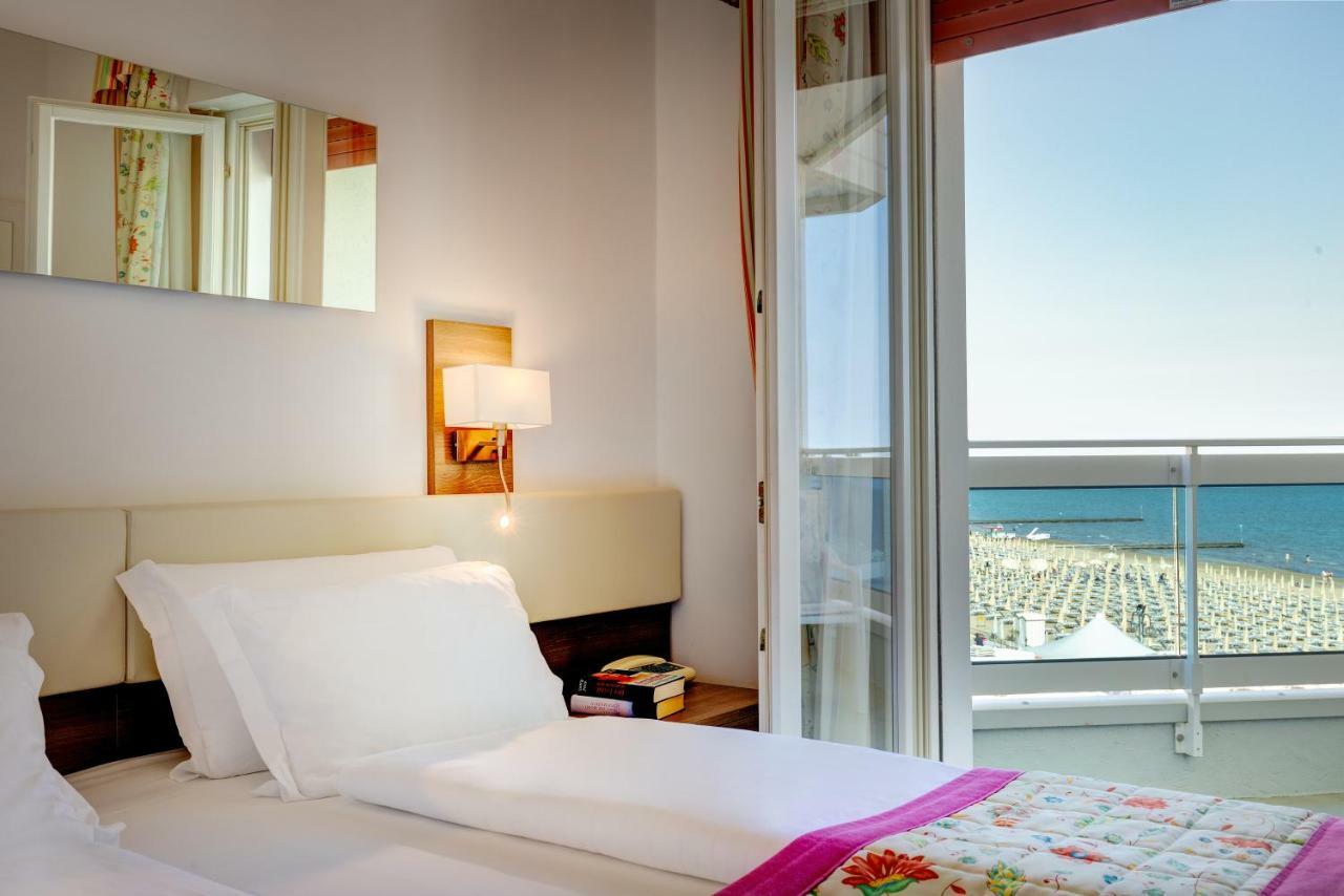 Hotel Cavalieri Palace & Suites Lido di Jesolo Zewnętrze zdjęcie